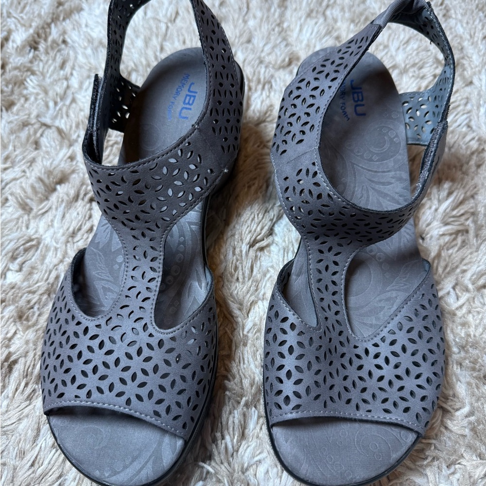JBU Women's Memory Foam Sandals size 9.5M